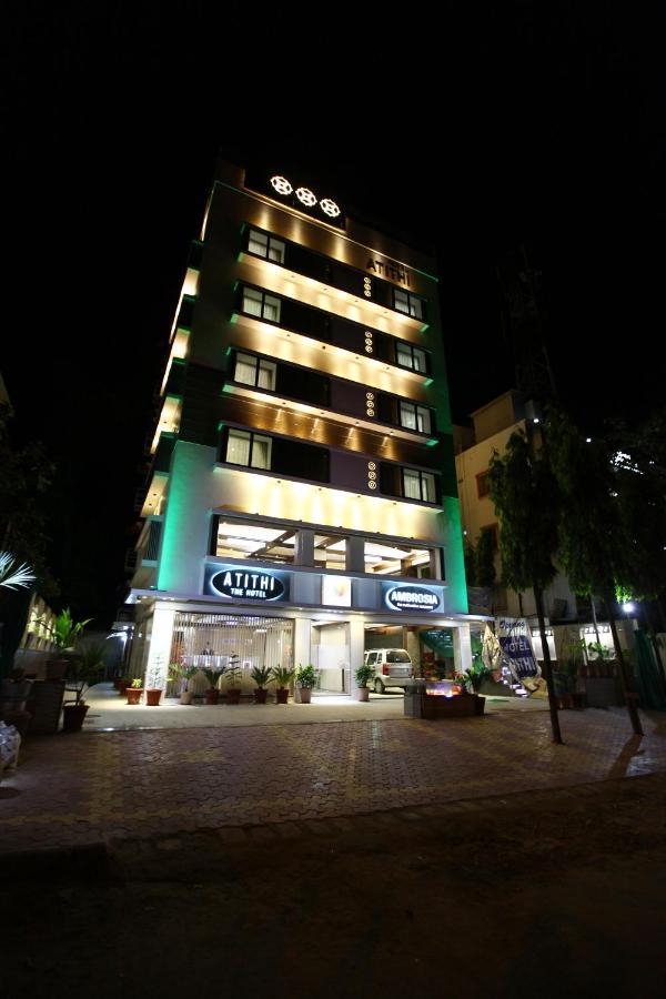 Atithi The Hotel Ahmedabad Esterno foto